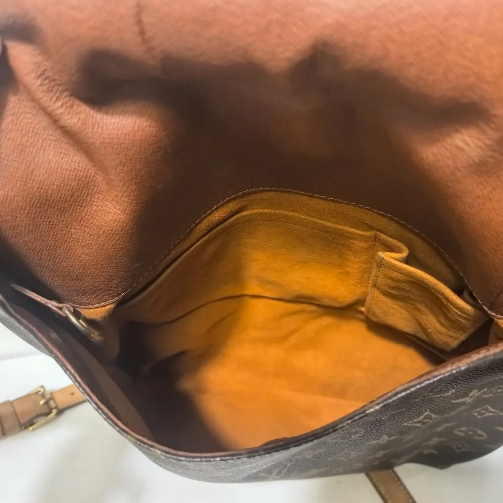 Louis Vuitton Monogram Messenger Bag - Brown & Tan - Picture 5 of 5